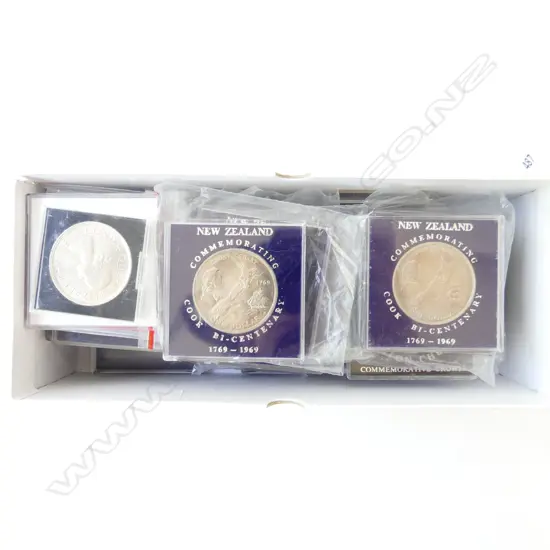 NZ 33 COMMEMRATIVE CROWNS & DOLLARS