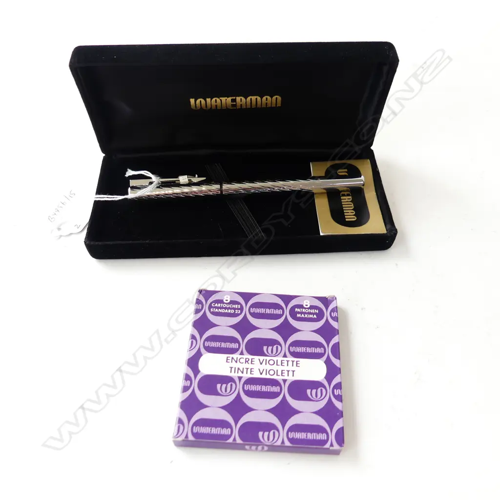 WATERMAN VINTAGE FOUNTAIN PEN UNUSED IN CASE WITH CARTRIDGES L.135MM Image 1++
