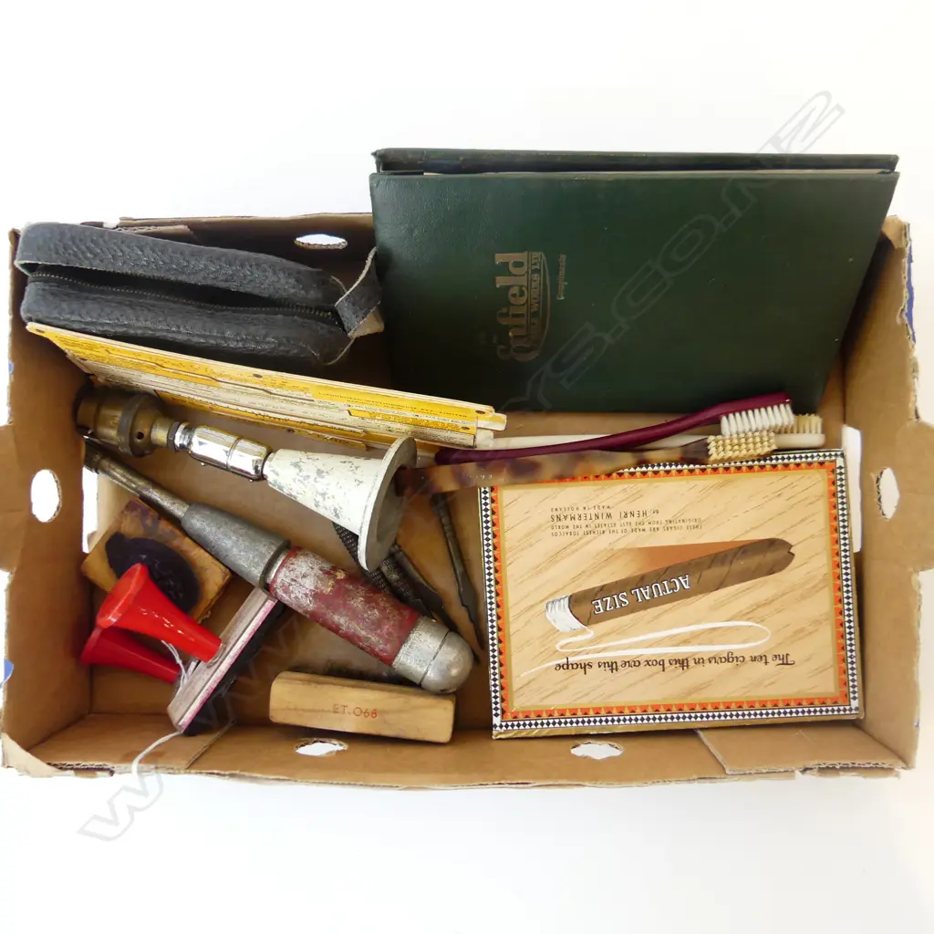 BOX OF SMALL COLLECTABLES – CIGAR BOX, SLIDE RULE, STAMPS, TOOLS, TOOTHBRUSHES, NOTEBOOK ETC Image 1++