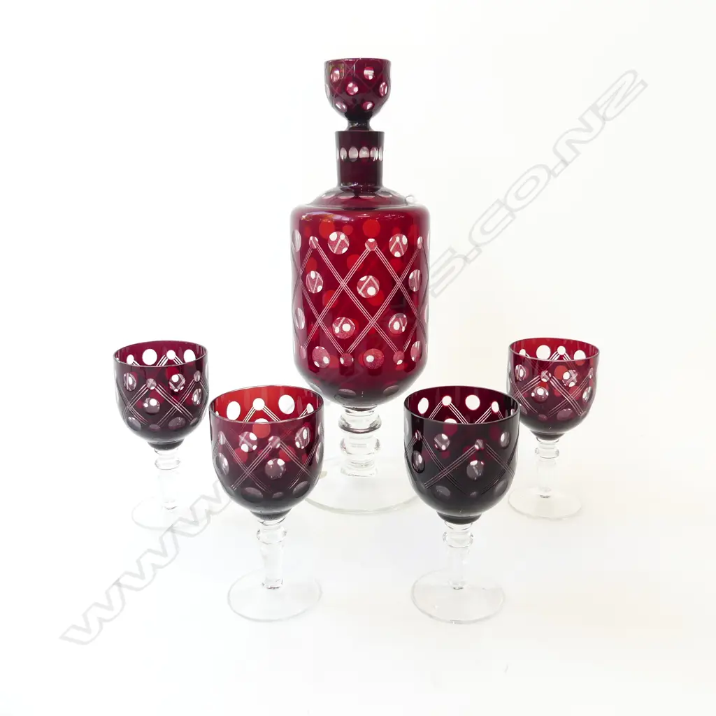 BOHEMIAN WHEELCUT DECANTER & 4 GLASSES. WITH ROUNDEL DETAILING. DECANTER  H.345  Image 1++
