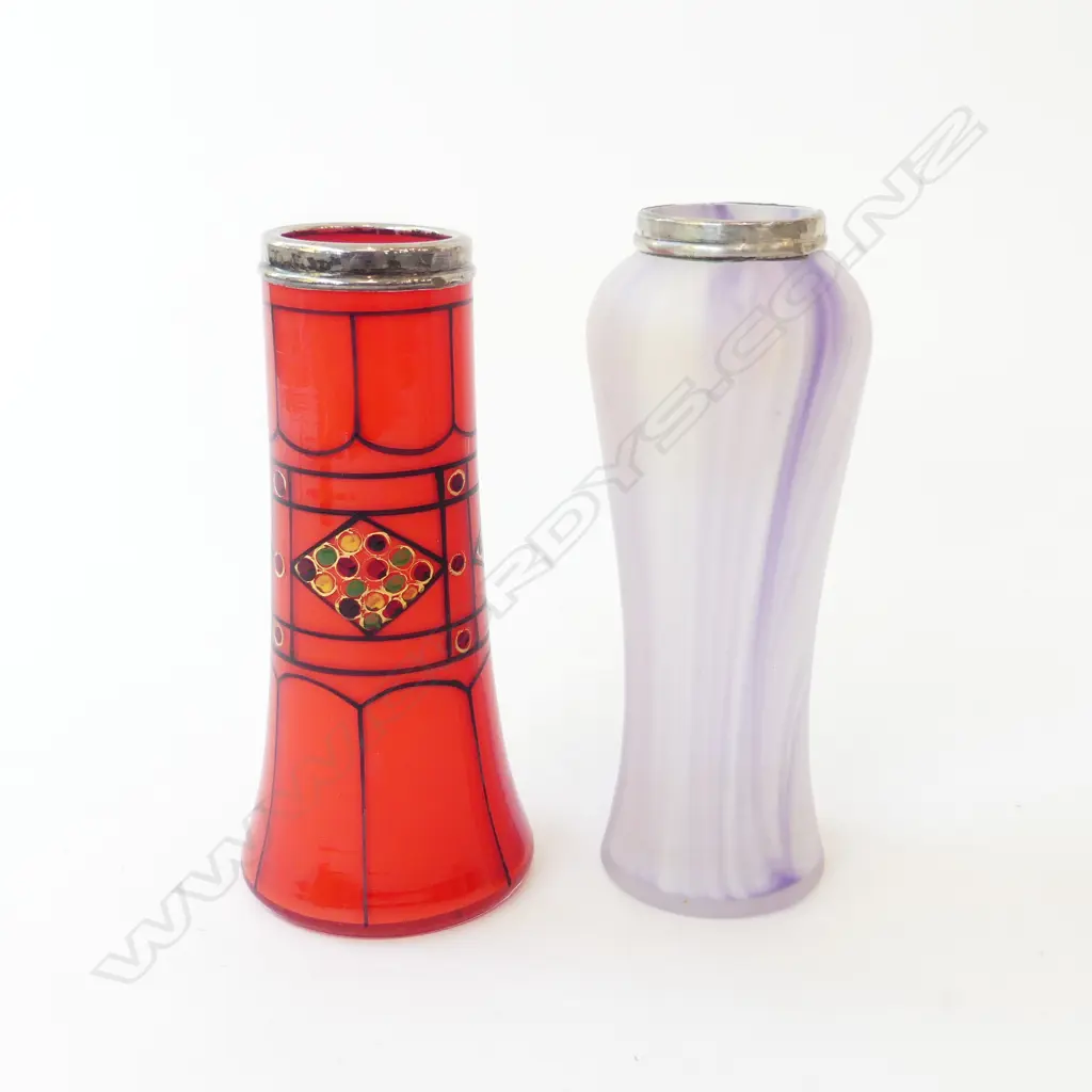 2 SILVER EDGED ART GLASS VASES’ H160MM Image 1++