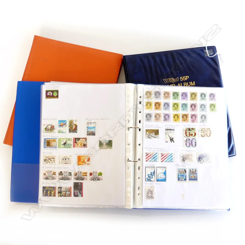 3 WORLD STAMP ALBUM FOLDERS Image 1++