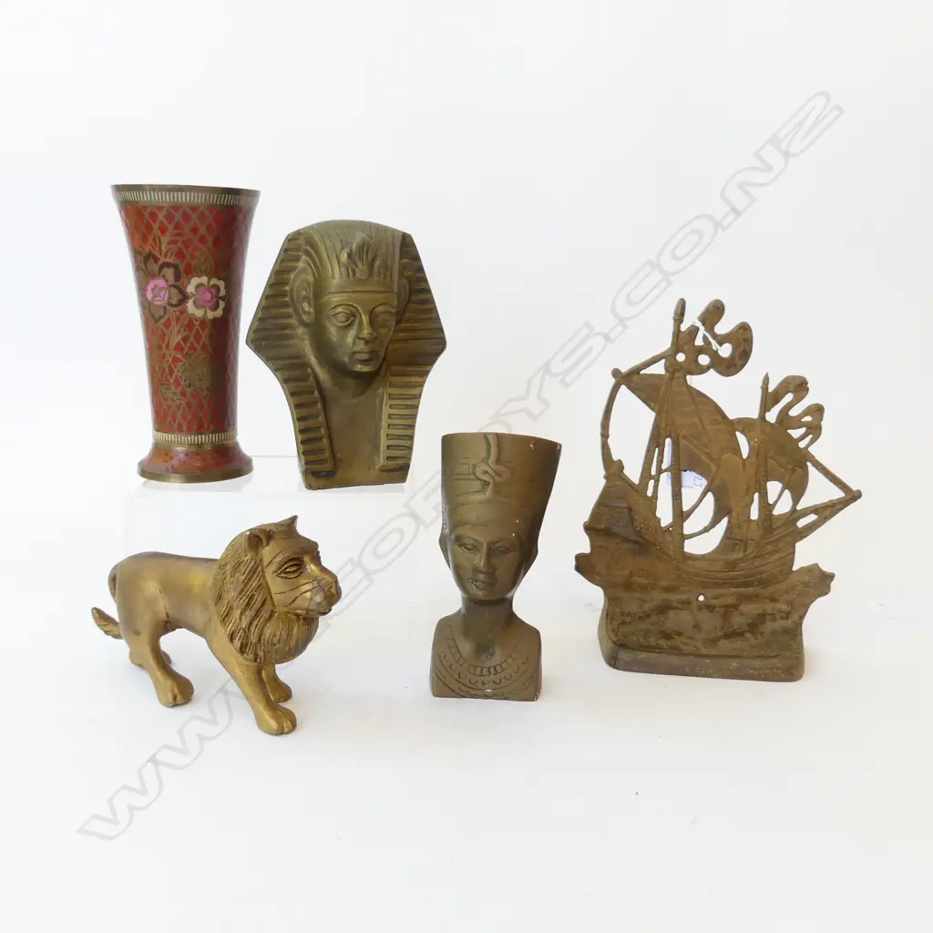 5 BRASS COLLECTABLES BOOKEND + KING TUT + LION ETC Image 1++