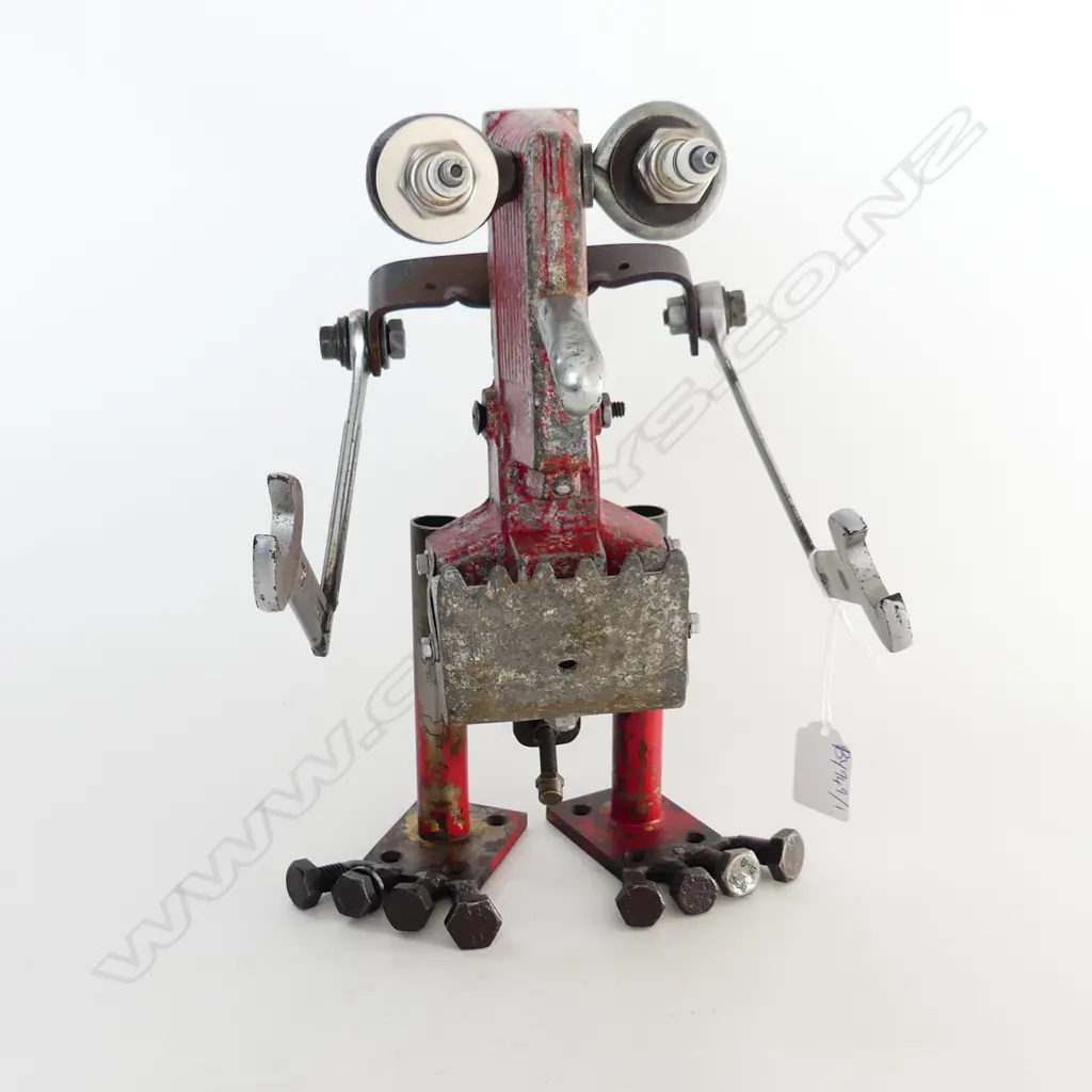 ANDREW HALL ASSEMBLAGE ART ROBOT H.270mm Image 1++