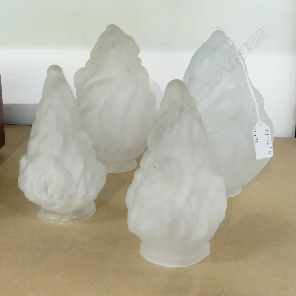 2 PRS FROSTED GLASS 'FLAME' LIGHT SHADES H.170 / 145mm Image 1++