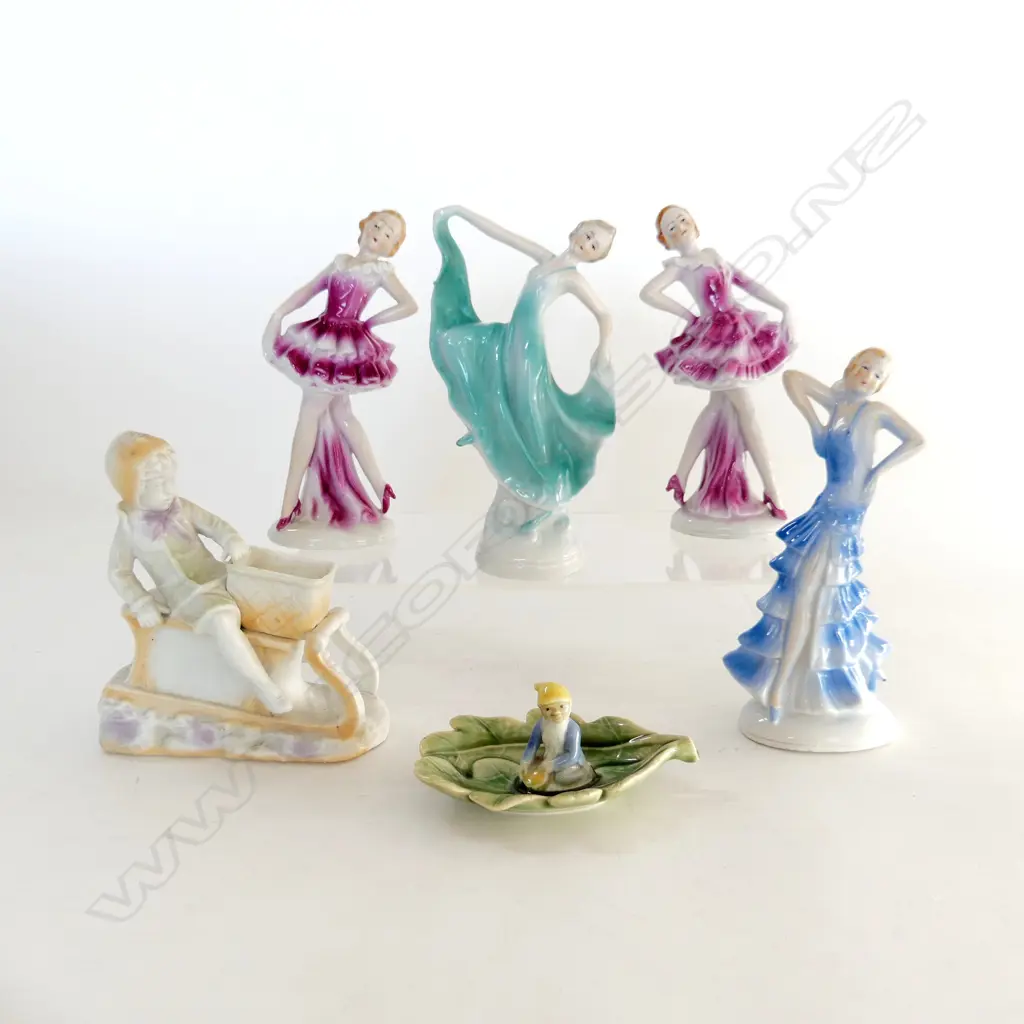 5 VINTAGE FIGURINES + SHAMROCK POTTERY ELF IN LEAF DISH Image 1++