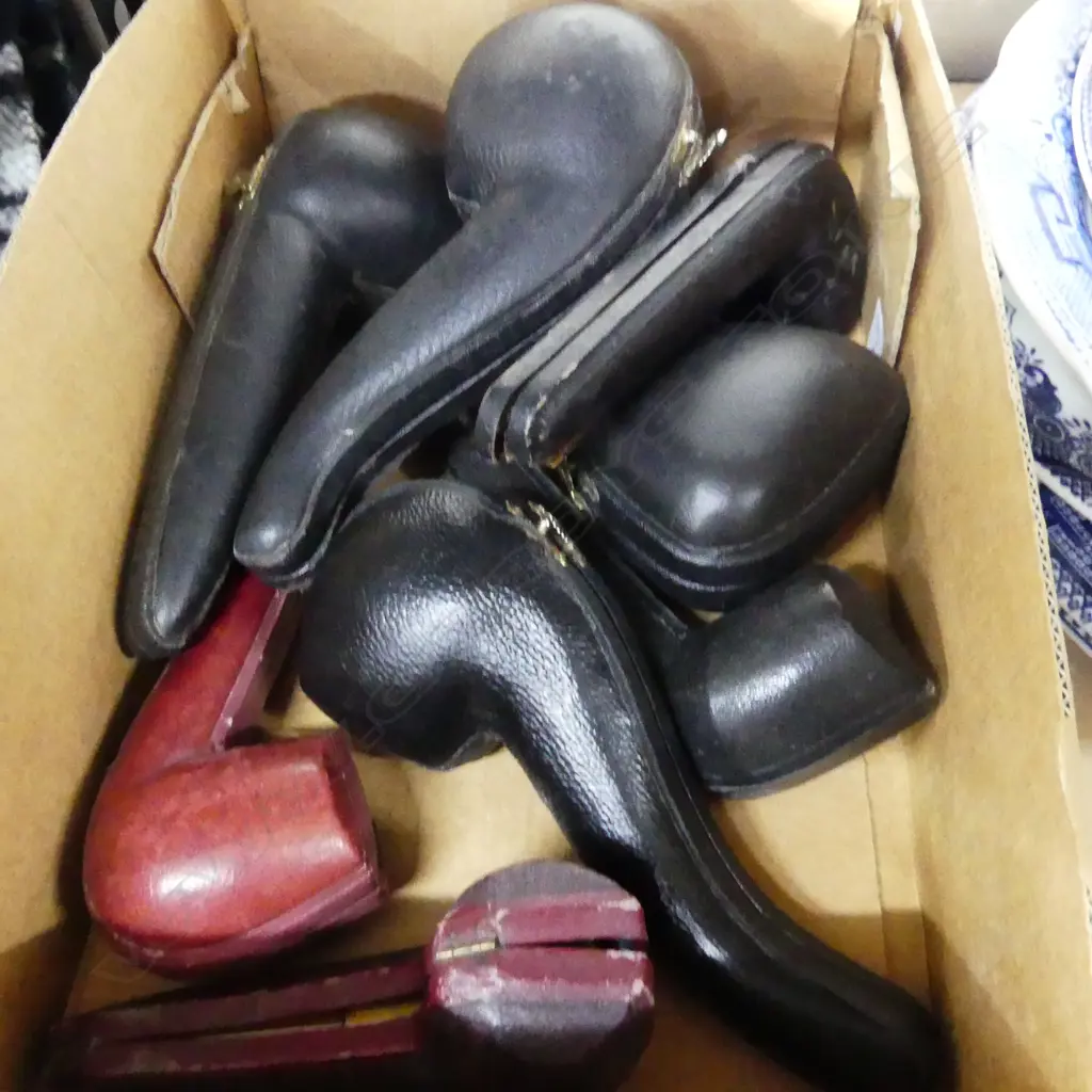 BOX ASST. PIPES, CASED Image 1++
