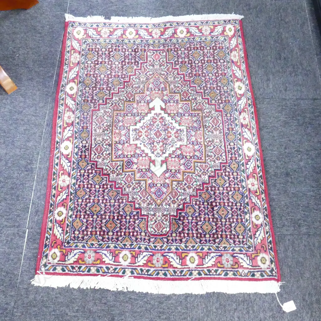 HAND KNOTTED WOOL PILE RUG 1000x720mm Image 1++