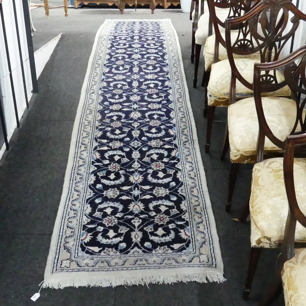 HAND KNOTTED WOOL PILE RUNNER 4000x800mm Image 1++