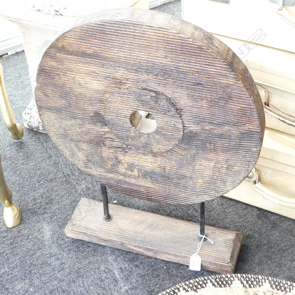 LG WOODEN DISK SCULPTURE H.610mm Image 1++