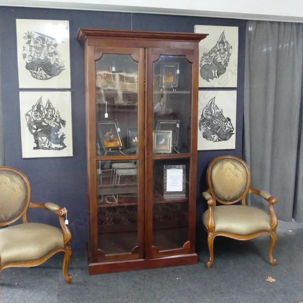 LG KAURI GLAZED DISPLAY CABINET 1090x570x2090mm Image 1++