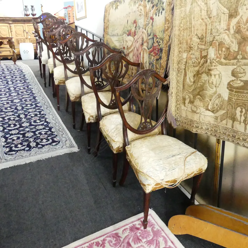 SET OF 8 CHIPPENDALE STYLE ANTIQUE DINNING CHAIRS 2 ARE CARVERS Image 1++