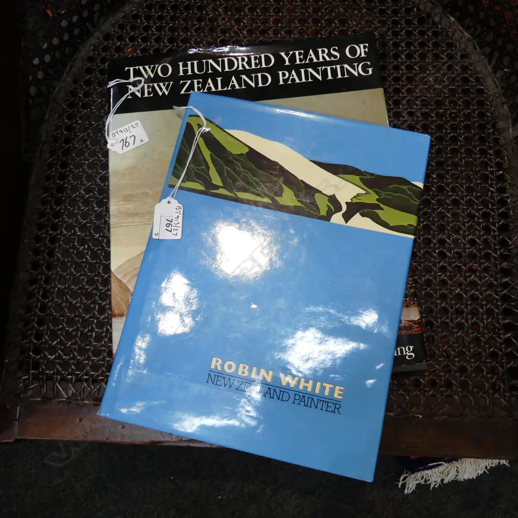 2 NZ ART BOOKS ROBIN WHITE & 'TWO HUNDRED YEARS OF NZ ART ' Image 1++