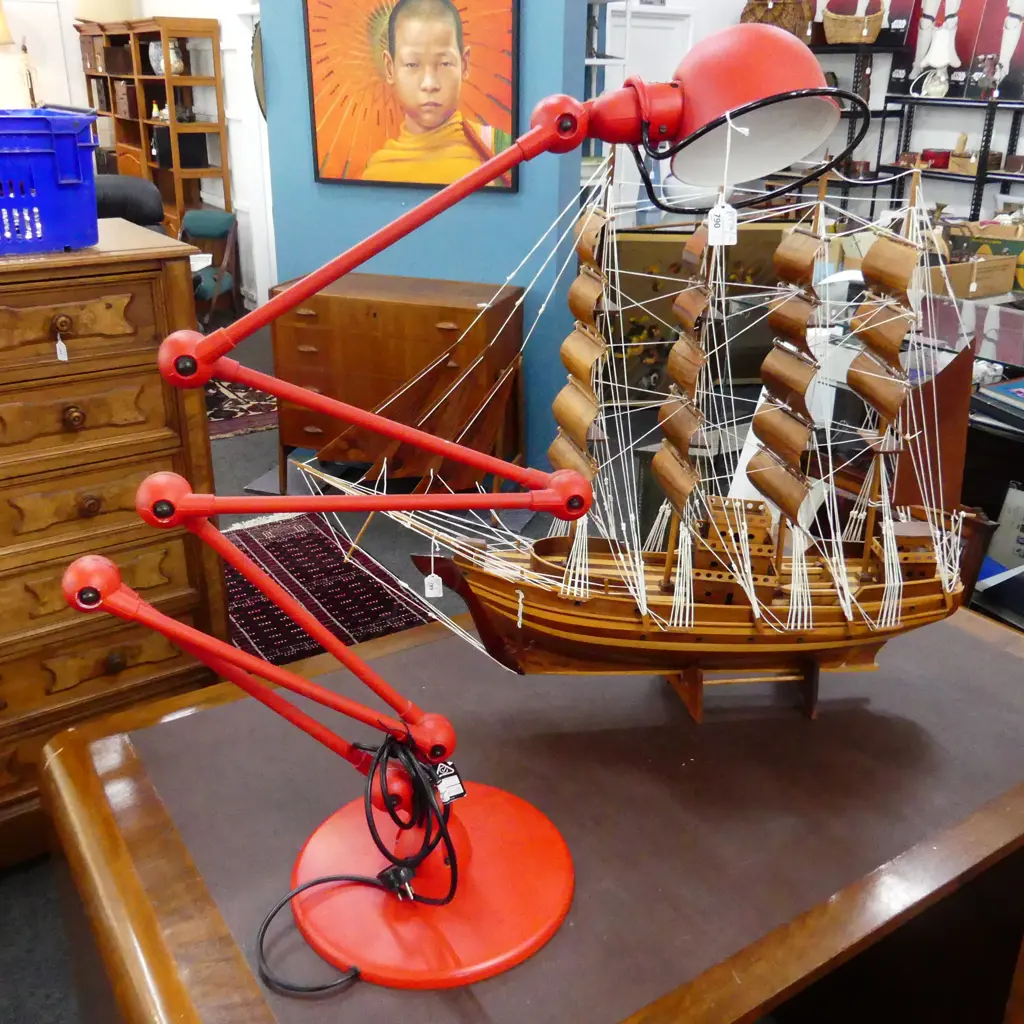 RED JIELDE AJUSTABLE INDUSTRIAL STYLE 6 ARM LAMP Image 1++
