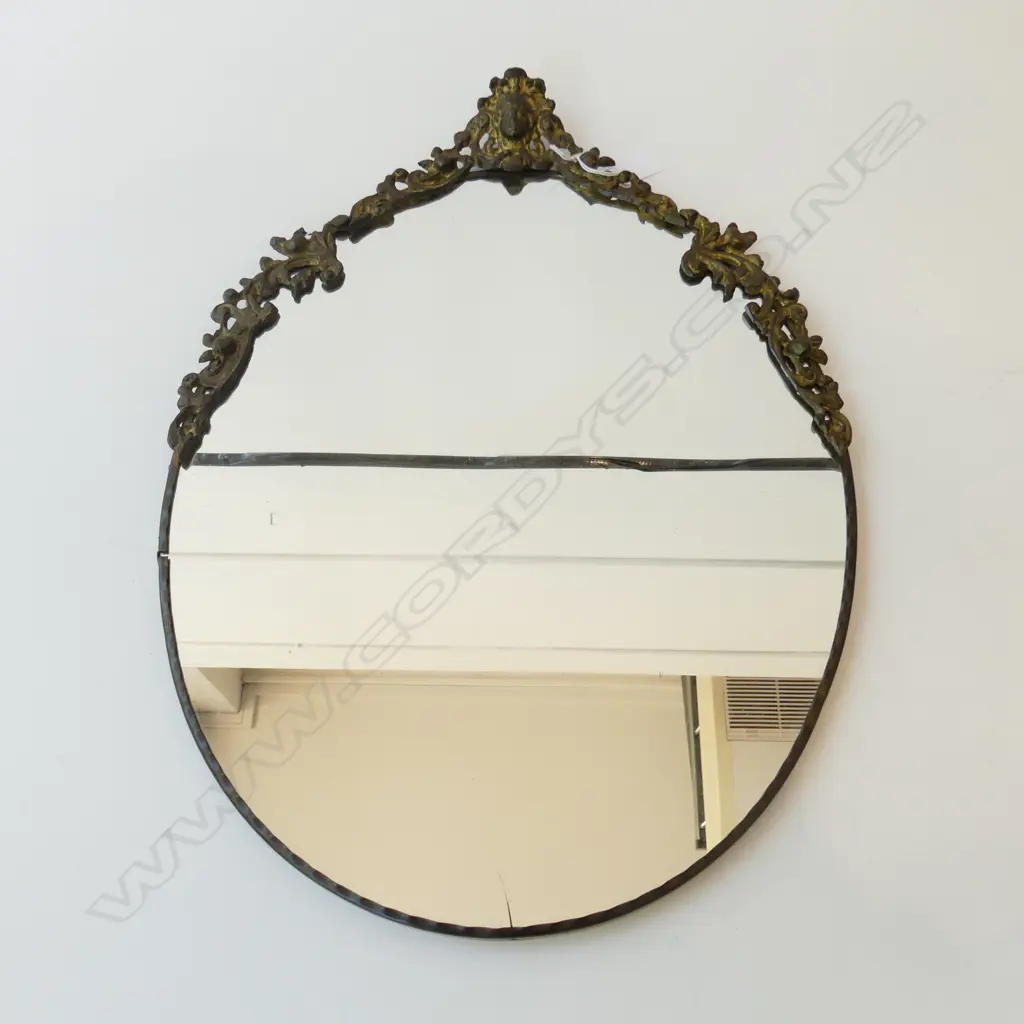 VINTAGE OVAL MIRROR 525x385mm cracked Image 1++