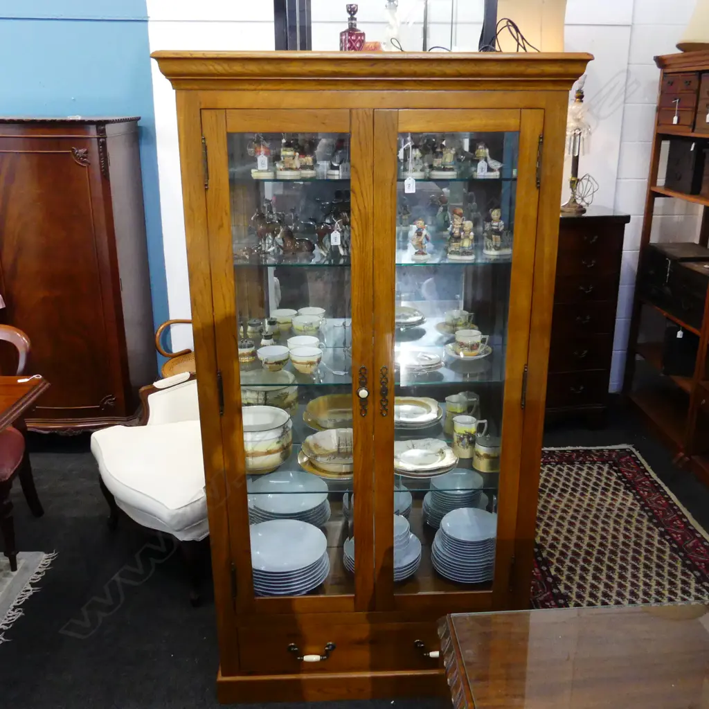 OAK GLAZED 2 DOOR DISPLAY CABINET H1180MM W920MM D350MM Image 1++