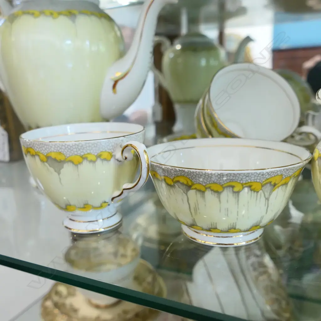 TUSCAN CHINA COFFEE SET Image 1++
