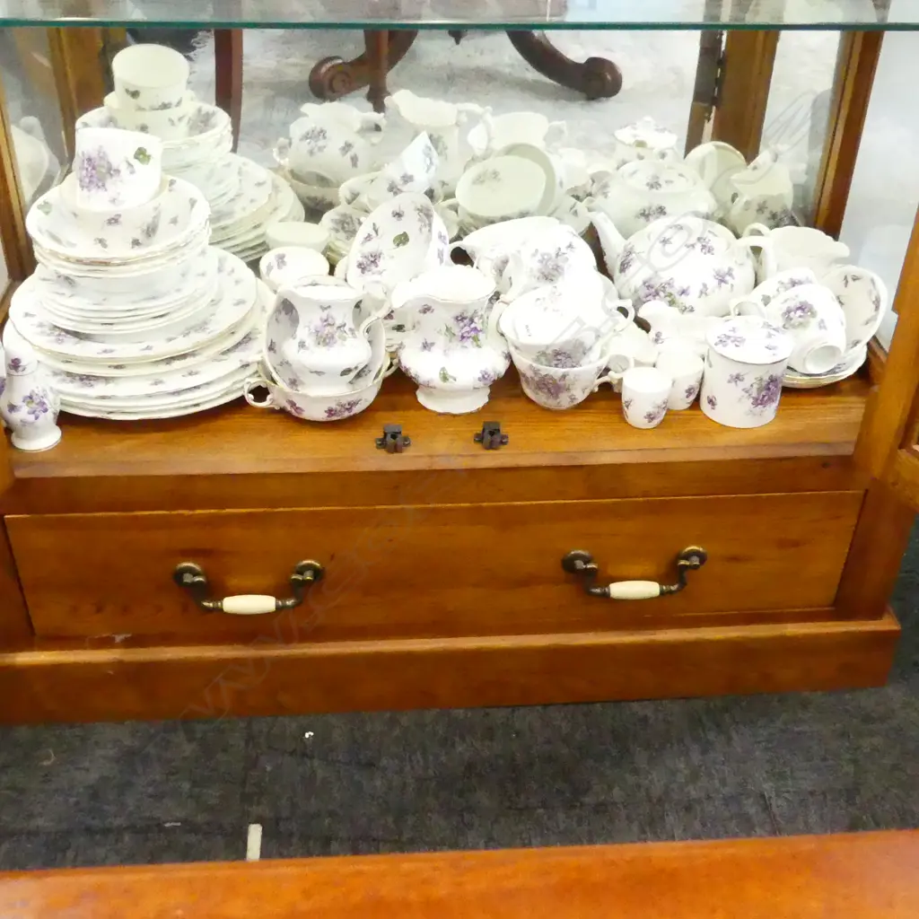 LARGE COLLECTION HAMMERSLY CHINA VIOLET PAT DINNER SET TEASET JUGS ETC SOME FAULTS Image 1++