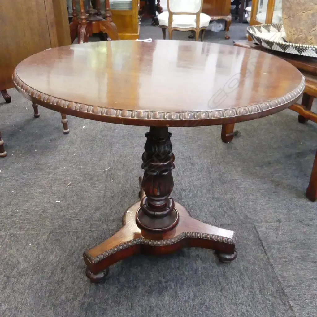 VICT LOW SMALL PEDESTAL SIDETABLE H540 DIA 600MM Image 1++