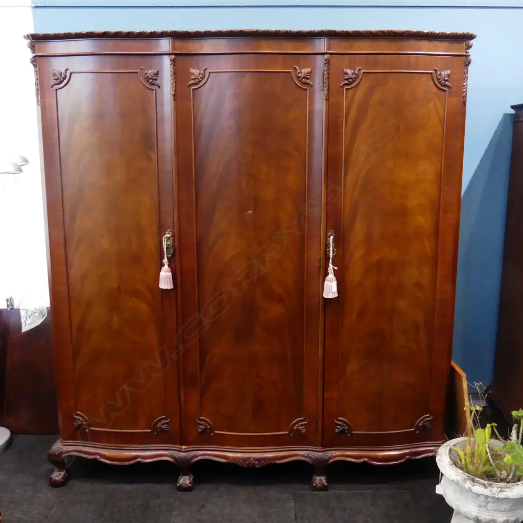 3 DOOR SERPENTINE FRONT WALNUT WARDROBE H1880MM W1650MM D610MM Image 1++
