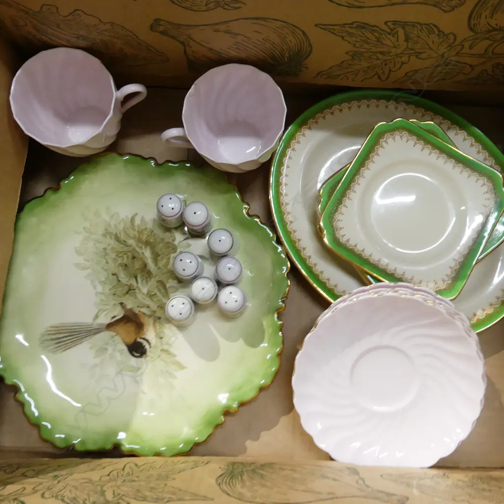 BOX LOT MISC CHINA Image 1++