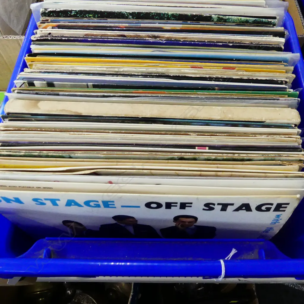 BOX ASSORTED RECORDS Image 1++