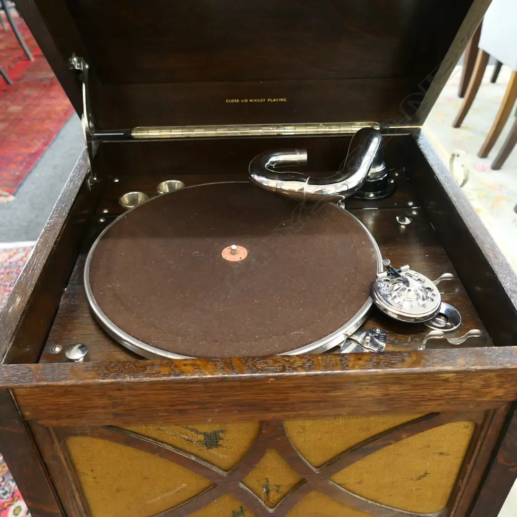 OAK GRAMOPHONE H.870mm + 78 RECORDS Image 1++
