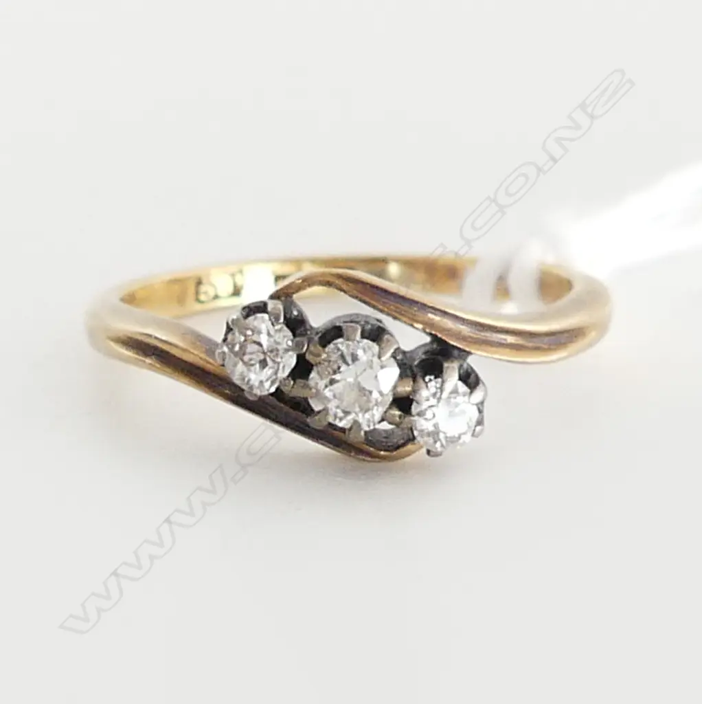 18CT DIAMOND RING 2.5 GM SIZE L 1/2 Image 1++