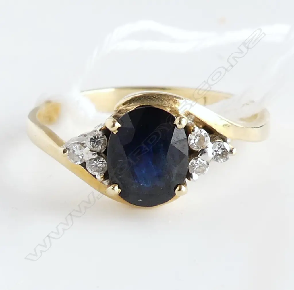 14ct SAPPHIRE & DIAMOND RING 3.1gms  SIZE P Image 1++