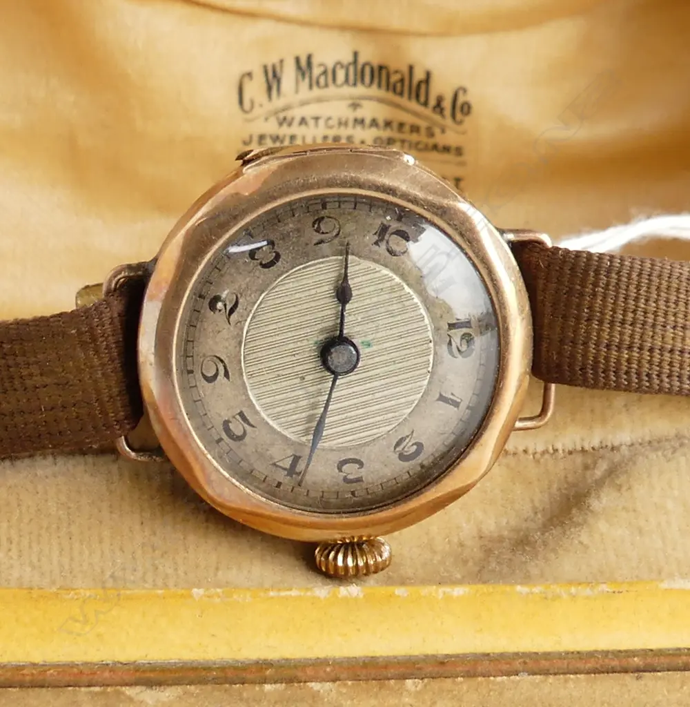 9CT ANTIQUE WRIST WATCH, BOXED Image 1++