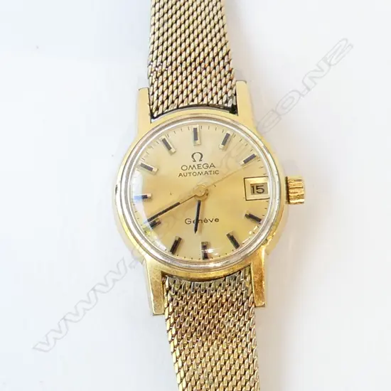 VINTAGE OMEGA LADIES AUTOMATIC WRISTWATCH gold plate. Boxed running