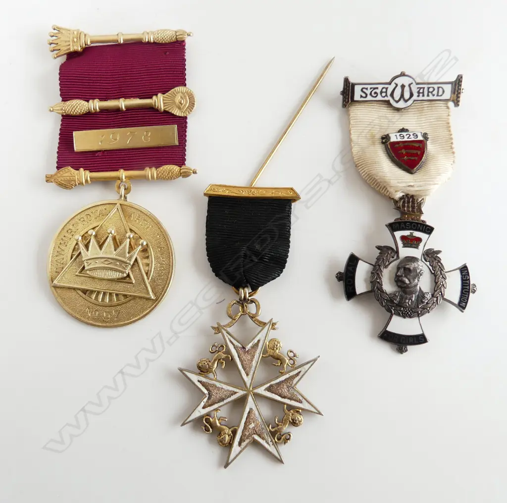 3 SILVER MASONIC JEWELS: 1 1929 Steward Royal Institute For Girls + Tawhiri Royal Arch Chapter  etc. with ribbons Image 1++