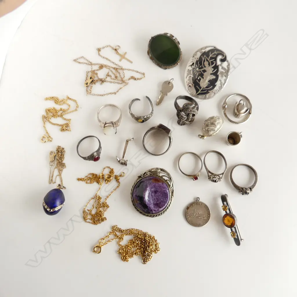 BAG ASST SILVER JEWELLERY ETC total 105gms Image 1++