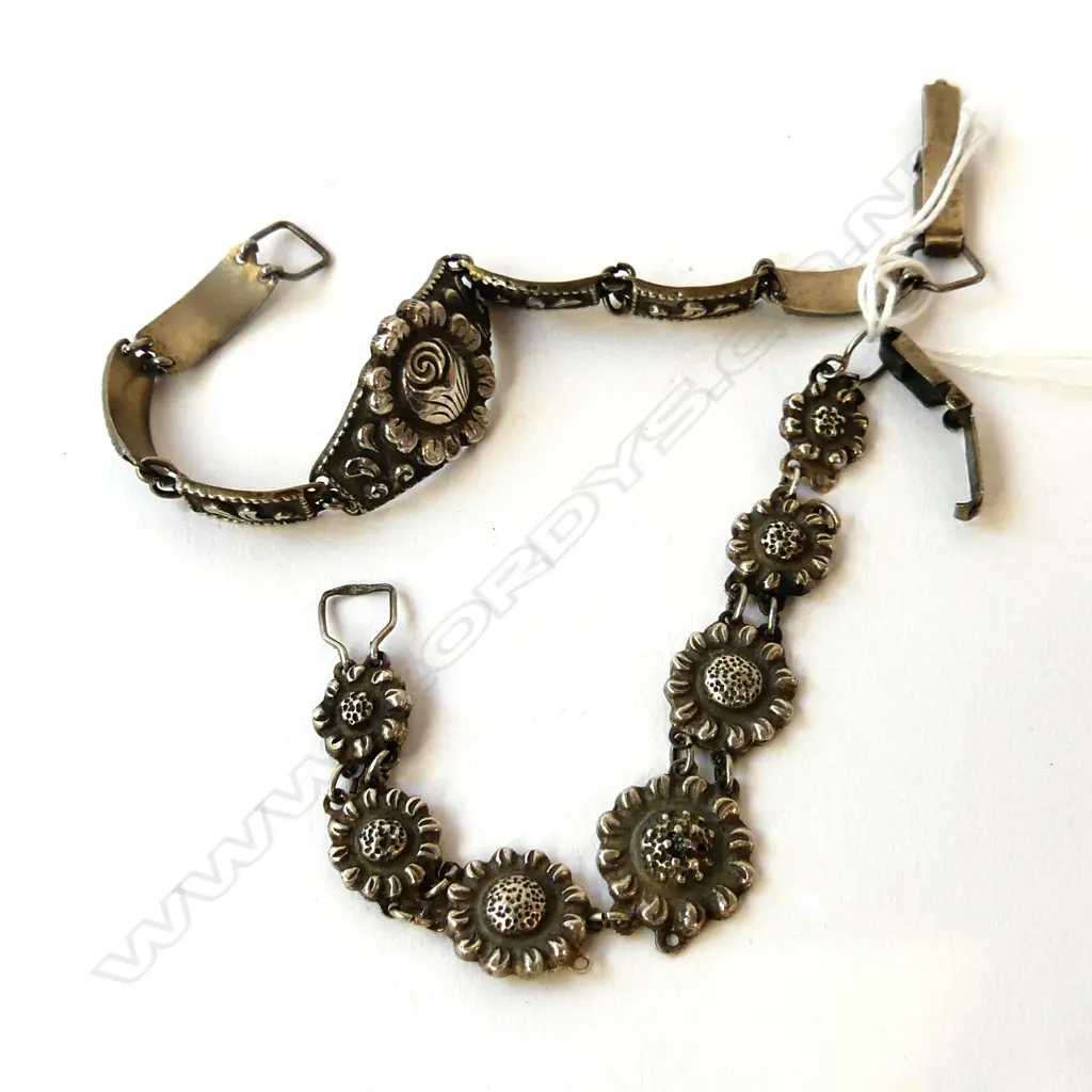TWO VINTAGE 800 STG SILVER DUTCH FLORAL BRACELETS Image 1++