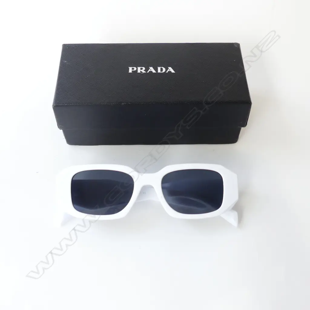 PR WHITE PRADA SUNGLASSES, CASED & BOXED w. CERTIFICATE Image 1++