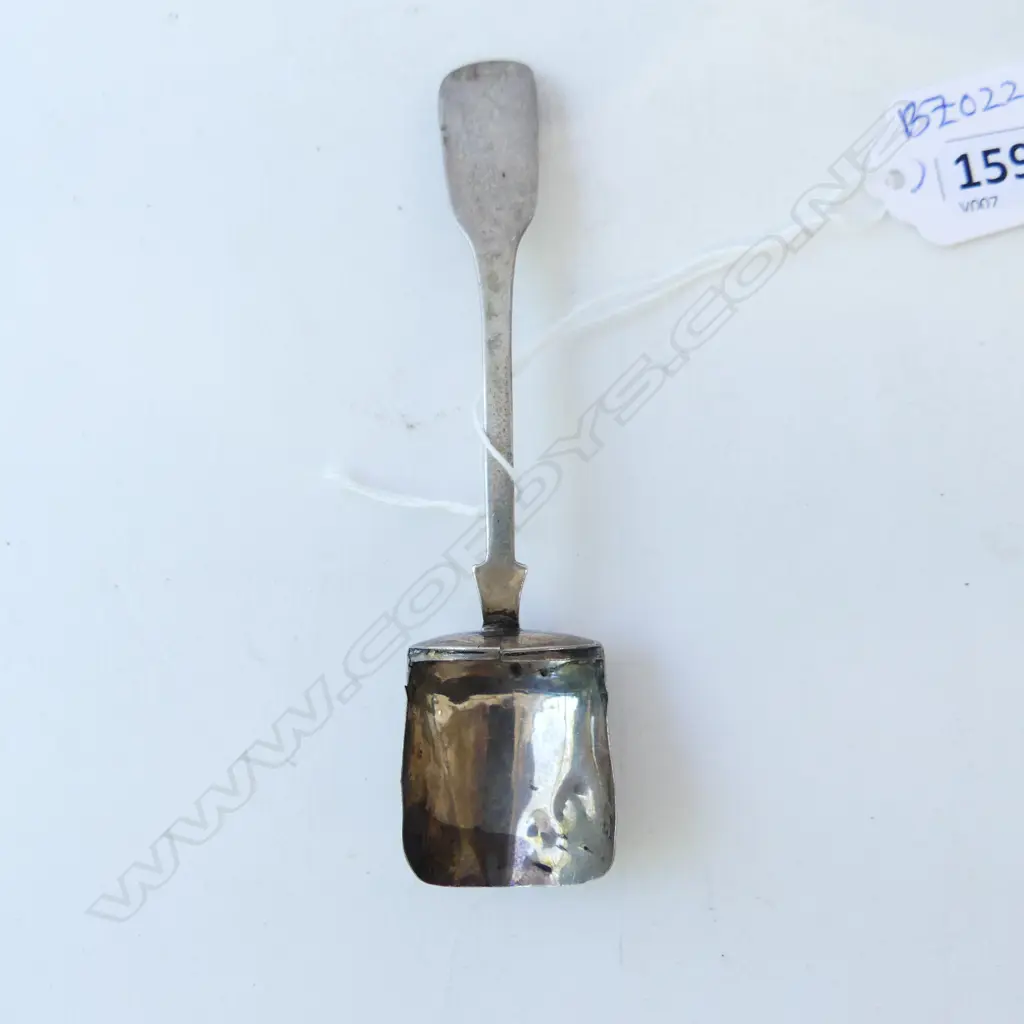 GEORGIAN STG SILVER CADDY SPOON, CHESTER 1788 L.120mm 14gm showing age Image 1++