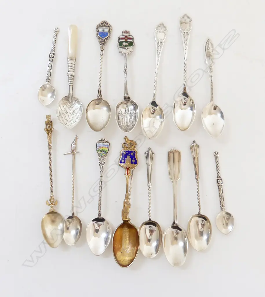GROUP OF S/SILVER SOV SPOONS 160gms Image 1++