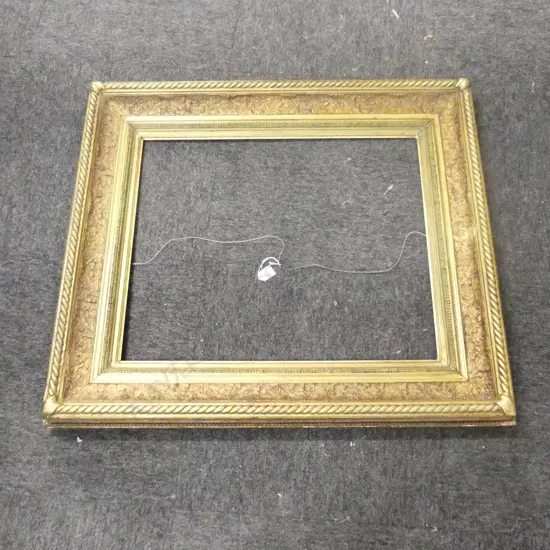 ANTIQUE GILT FRAME 790x910mm