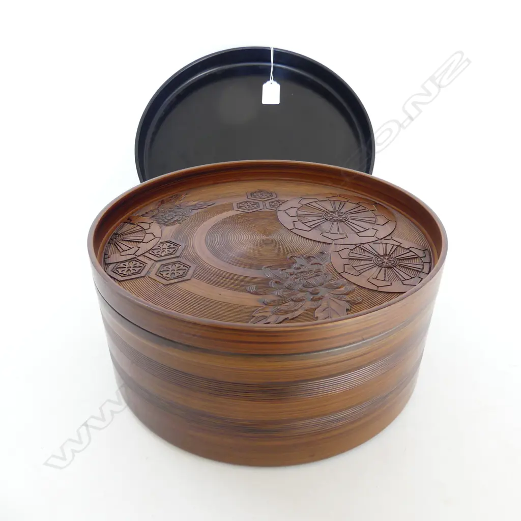 JAPANESE BROWN PLASTIC FOOD BOX 315mm dia Image 1++