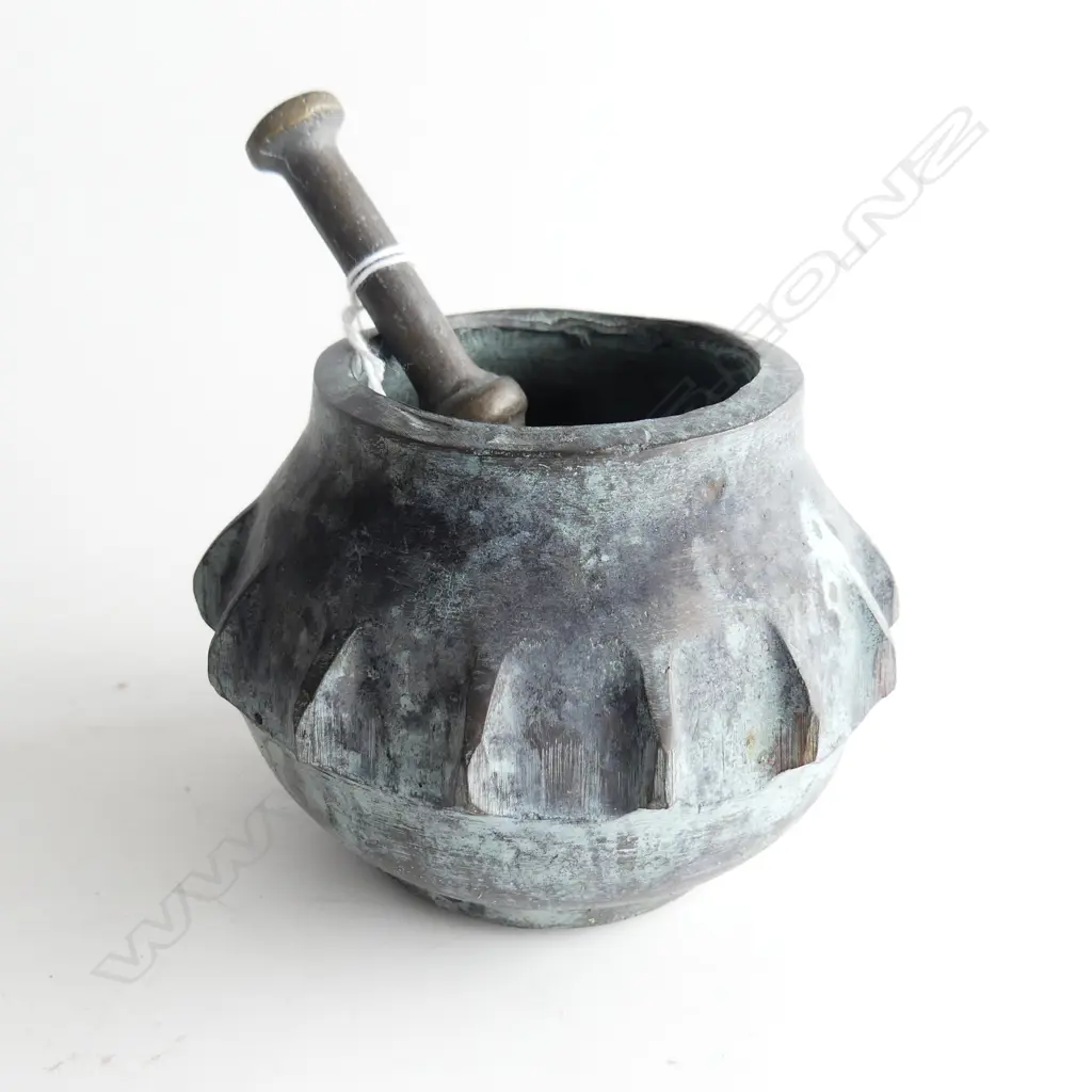 BRONZE OTTOMAN MORTAR & PESTLE 110mm dia Image 1++