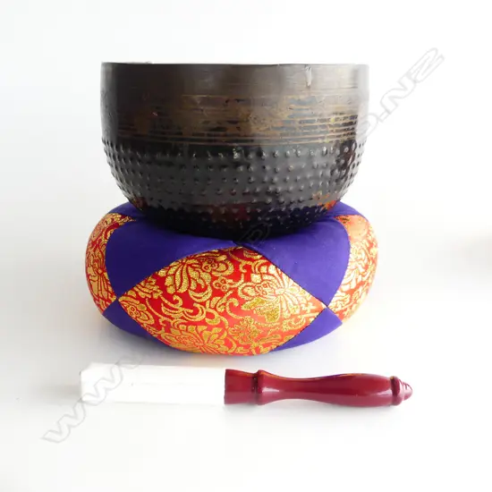 OLD JAPANESE SINGING BOWL ON A NEW CUSHION,DIA 180, H 110mm