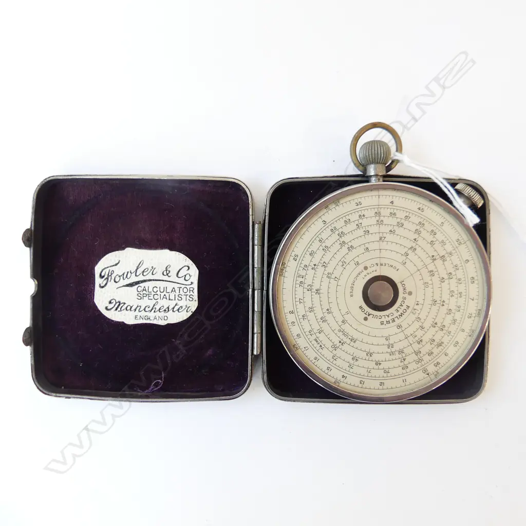 FOWLERS 1920’S CIRCULAR LONG SCALE CALCULATOR IN ORIGINAL CASE FOR ENGINEERS DRAUGHTSMAN MANCHESTER ENGLAND D.66MM Image 1++