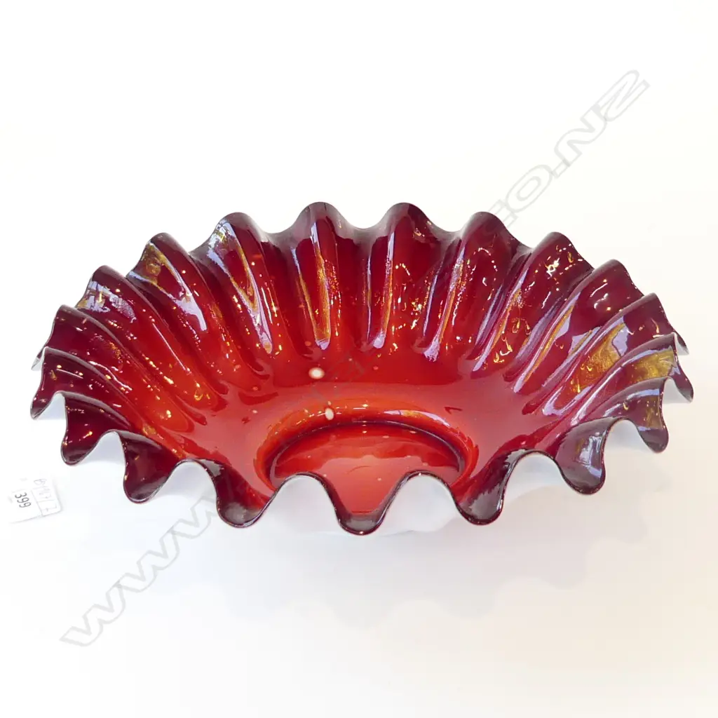 RED ART GLASS FLUTED BOWL 285mm dia Image 1++