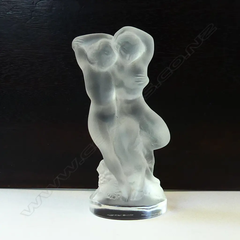LALIQUE FIG GROUP H140MM Image 1++