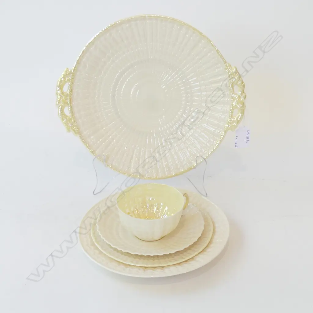 BELLECK CSP ANOTHER PLATE & 2 HANDLED CAKE PLATE Image 1++