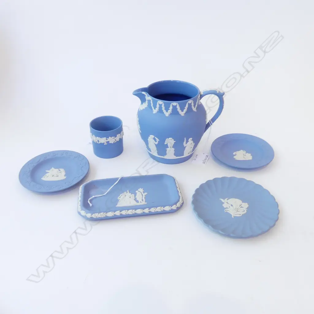 4 BLUE JASPER WEDGWOOD DISHES SMALL BEAKER & JUG H130MM Image 1++