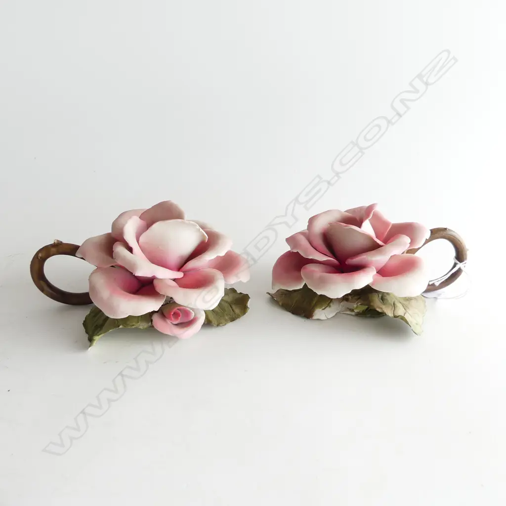 PR VINTAGE ITALIAN 'NAPOLEON' CAPODIMONTE PINK ROSES (1 has sml chips) Image 1++