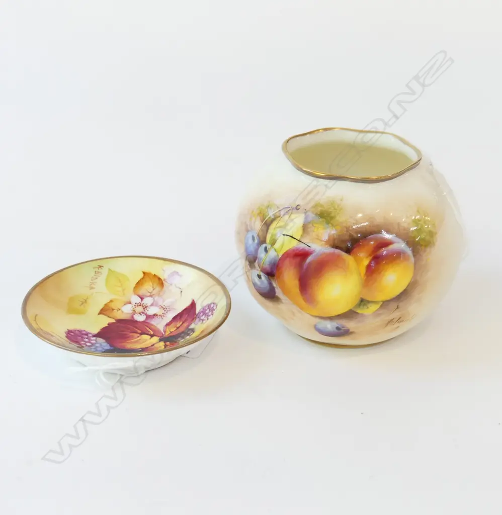 SMALL R/WORCESTER VASE HAND PAINTED FRUIT BY ROLANDS H70MM & MINITURE  DISH DIA70MM SIGNED K BLAKA Image 1++