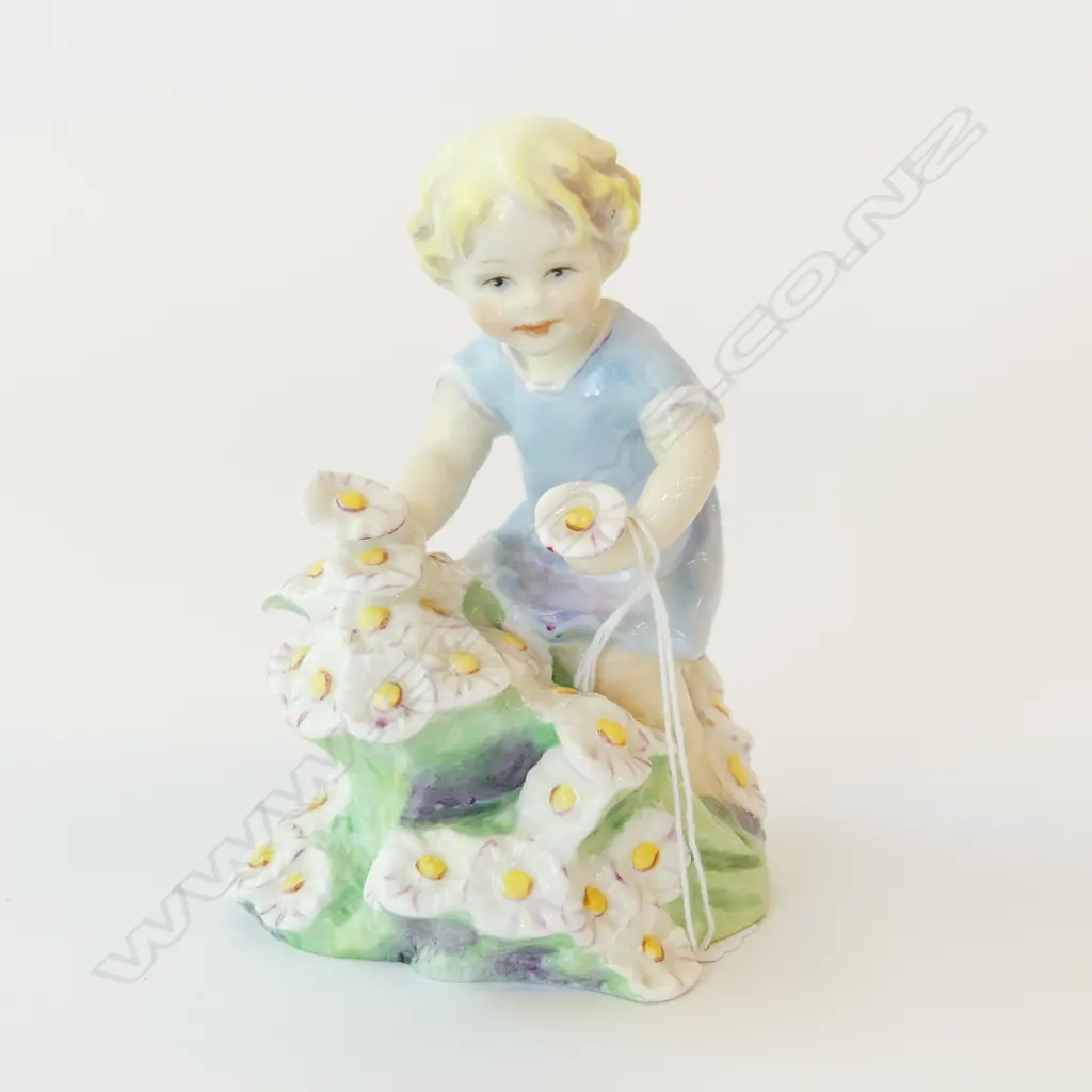 R/WORCESTER FIGURE  MAY H130MM Image 1++