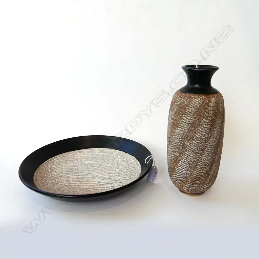 2 X PETER SHEARER pottery items 'TIDAL VASE' H.255mm & 'TIDAL BOWL' Dia.288mm crackle glaze Image 1++